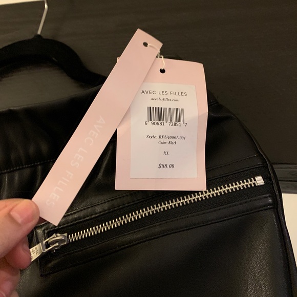 Vegan Leather Leggings - Avec Les Filles - Picture 2 of 3